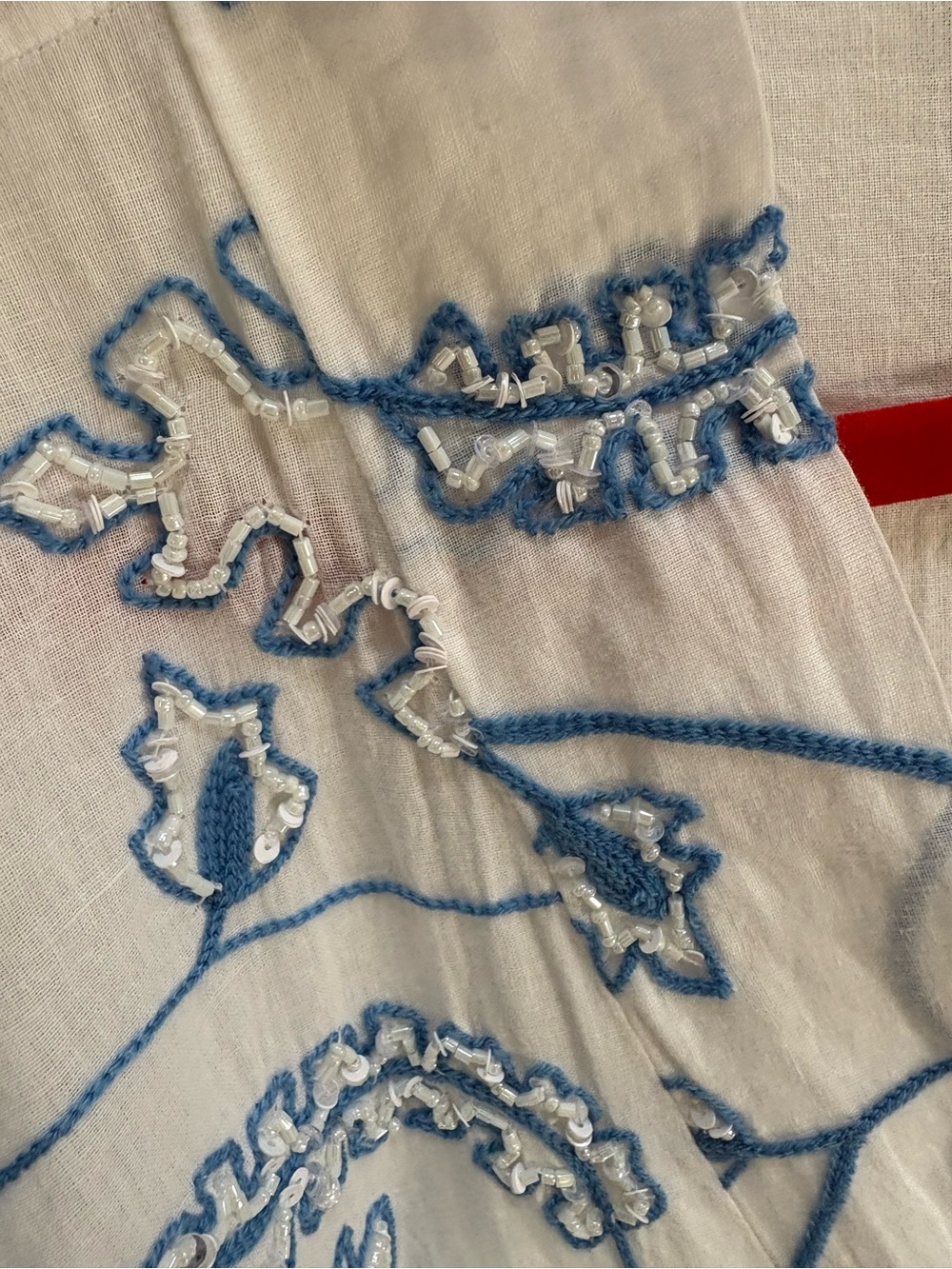 POL White Dress with Blue Floral Beaded Embroidery - Picture 4 of 4